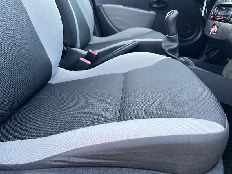 Renault Clio 1.2i 55kw ABS KOUPENO V ČR  - fotka 27 z 29