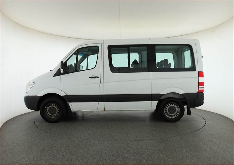 Mercedes-Benz Sprinter (2010) 211 CDI, Bus, 9Míst, ČR - fotka 3 z 12