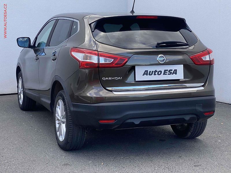 Nissan Qashqai (2016) 1.2 DIG-T, ČR, Acenta, AT - fotka 6 z 16