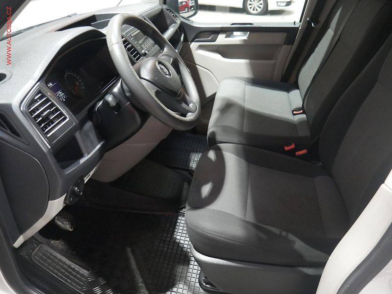 Volkswagen Transporter (2017) 2.0TDi 6míst, 2.maj,ČR, AC - fotka 9 z 14