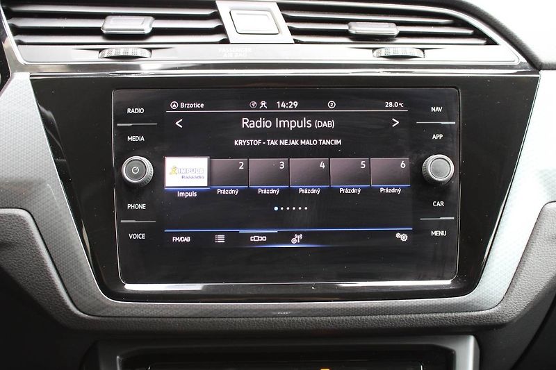 Volkswagen Touran (2023) 1.5 TSI DSG 7 míst Tažné LED - fotka 31 z 35