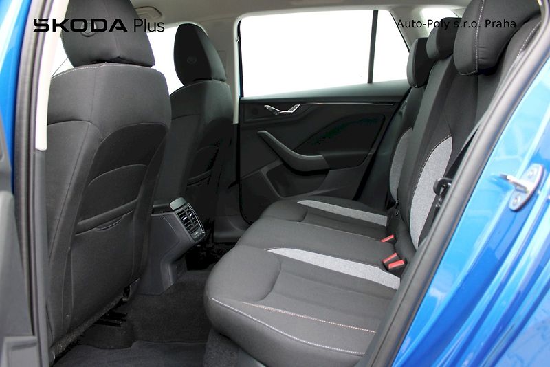 Škoda Kamiq (2025) 1.0 TSI 85 kW Selection - fotka 24 z 25