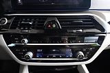 BMW Řada 5 530d xDrive Touring - náhled 14