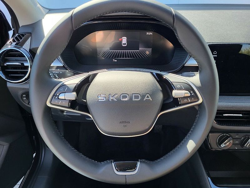 Škoda Fabia Classic 1,0TSI 85kW - fotka 13 z 27