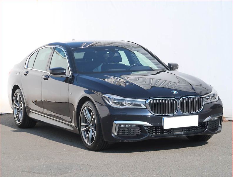 BMW Řada 7 (2019) M Paket 730 d xDrive, ČR - fotografie inzerátu