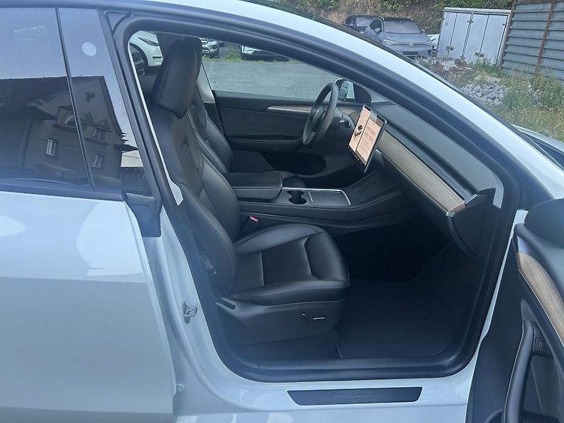 Tesla Model Y ZAMLUVENO ! TZ 94% - fotka 16 z 47