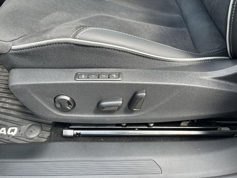 Škoda Enyaq SPORTLINE 85x 210/82 - fotka 21 z 27