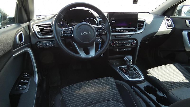 Kia Ceed 1.5 T-GDI 118kW TOP SW DCT - fotka 5 z 22
