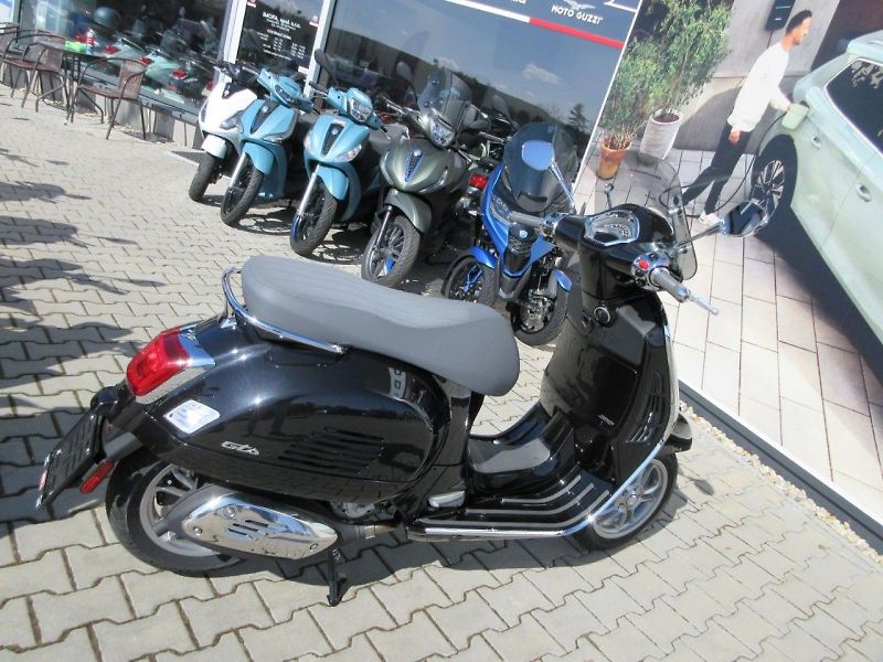 Vespa (2026) GTS 310 e5+ - fotka 4 z 11