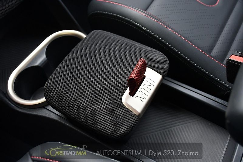 Mini Countryman D 2.0d HUD JWC - fotka 35 z 56