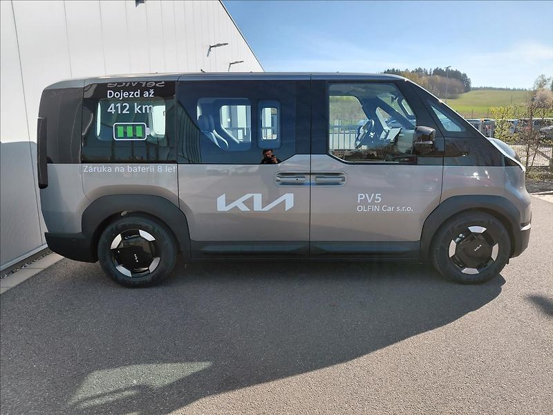 Kia PV5 0,0   71,2 kWh ELITE + HEAT, E - fotka 4 z 19