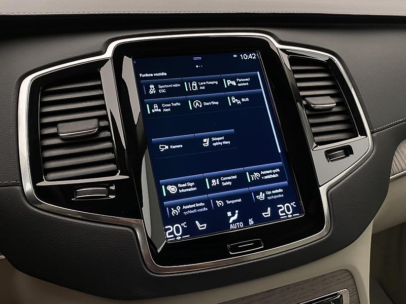 Volvo XC90 B5 AWD INSCRIPTION REZERVACE - fotka 36 z 54