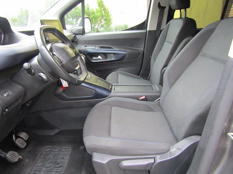Peugeot Rifter (2020) 1.5 HDI LONG  7 MÍST - fotka 19 z 39