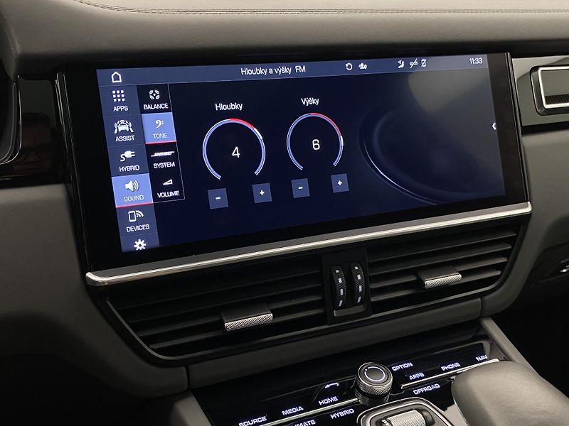 Porsche Cayenne E-HYBRID 250kW AWD AUT CZ - fotka 87 z 111