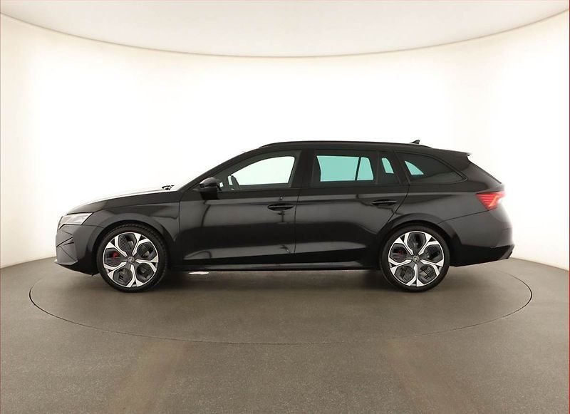 Škoda Octavia (2025) RS 2.0 TSI, RS 2.0 TSI 195KW - fotka 3 z 19