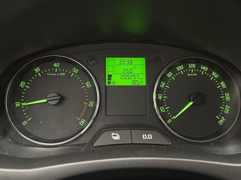 Škoda Fabia 1.2 HTP Ambiente - fotka 13 z 21