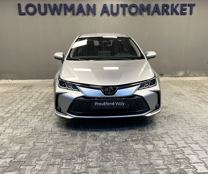 Toyota Corolla 1,5 COMFORT - fotka 4 z 16