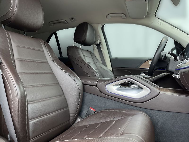 Mercedes-Benz GLE 350d 4MATIC Airmatic - fotka 16 z 21