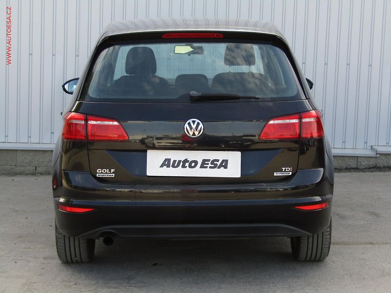 Volkswagen Golf Sportsvan (2014) 1.6 TDi, Comfortline - fotka 5 z 15