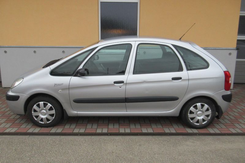 Citroën Xsara Picasso 1.6i 16V AUT.KLIMA TAŽNÉ - fotka 6 z 17