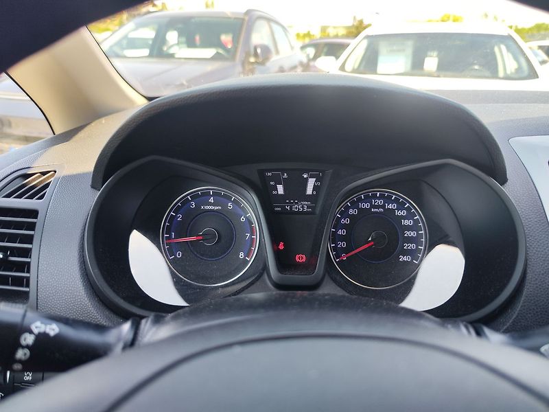 Hyundai ix20 1.4i/66kW Trikolor Club - fotka 14 z 29