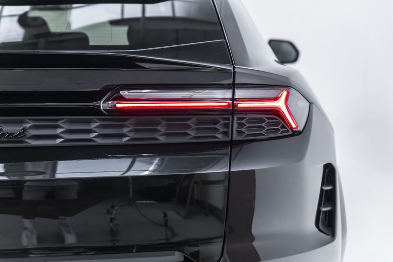 Lamborghini Urus - fotka 21 z 42