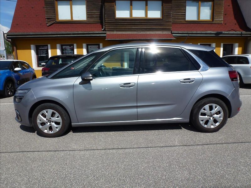 Citroën C4 Picasso 1,2 PureTech 130 6AUT  SpaceTo - fotka 15 z 54