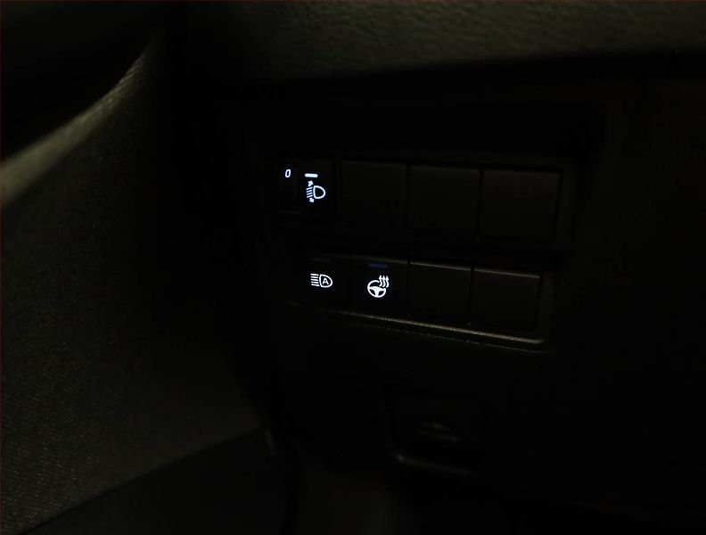 Toyota Yaris (2021) Tokyo Edition 1.5 Hybrid - fotka 16 z 19