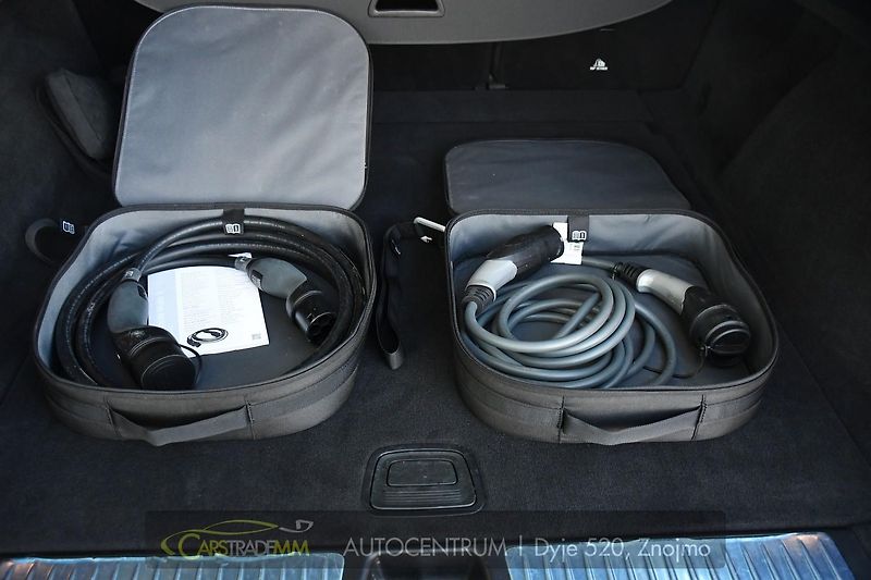 Mercedes-Benz EQS 450 AMG 4MATIC - fotka 51 z 57