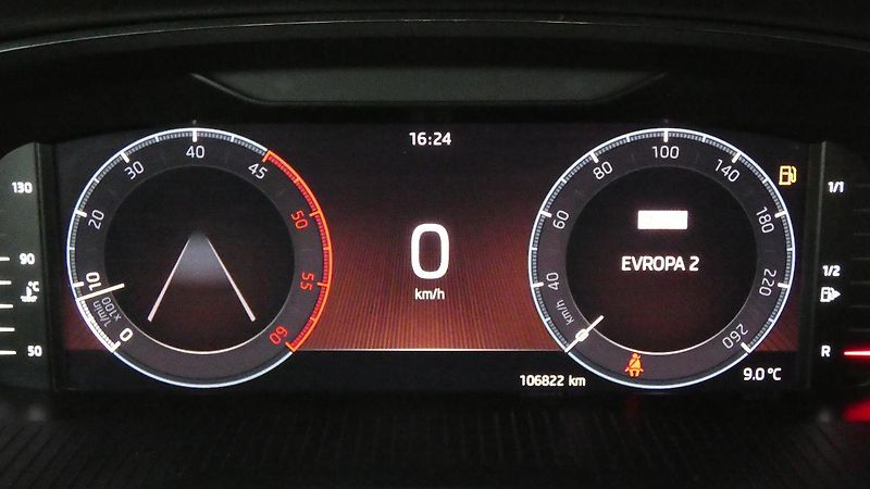 Škoda Octavia Combi 2,0 TDI Ambition - fotka 13 z 21