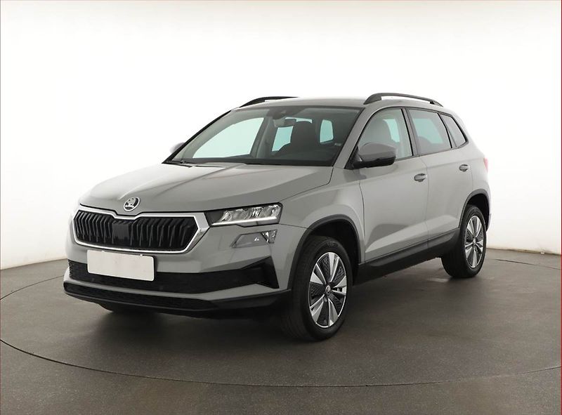 Škoda Karoq (2024) 2.0 TDI - fotka 2 z 23