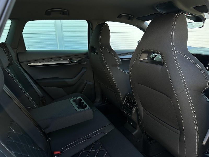 Škoda Karoq 1.5TSi DSG 150PS Sportline Mat - fotka 44 z 50