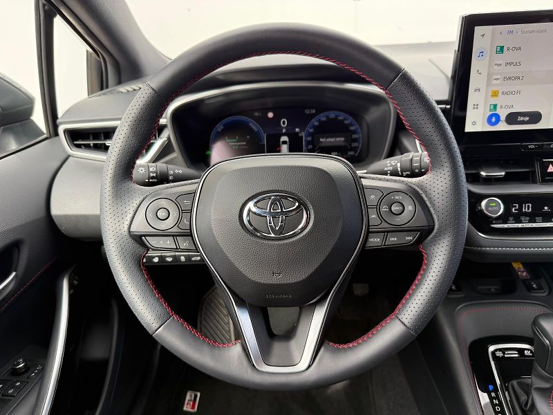 Toyota Corolla 1.8 HSD e-CVT GR Sport - fotka 15 z 28