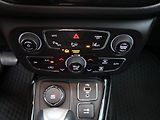 Jeep Compass 2,0 CRDI 125kW Aut 4WD Limited - náhled 21
