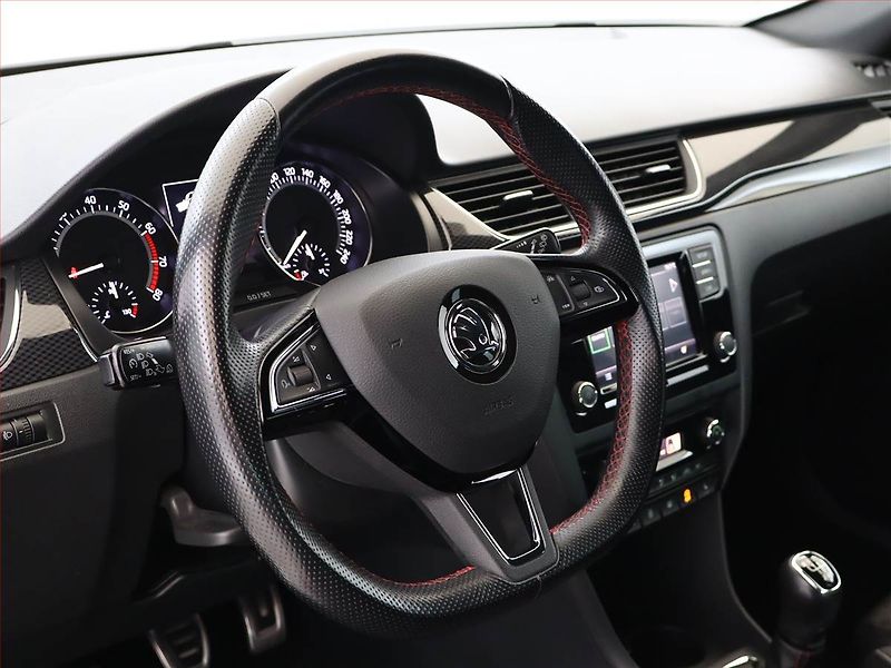 Škoda Rapid (2019) Monte Carlo 1.0 TSI, Bi-Xenony - fotka 13 z 17