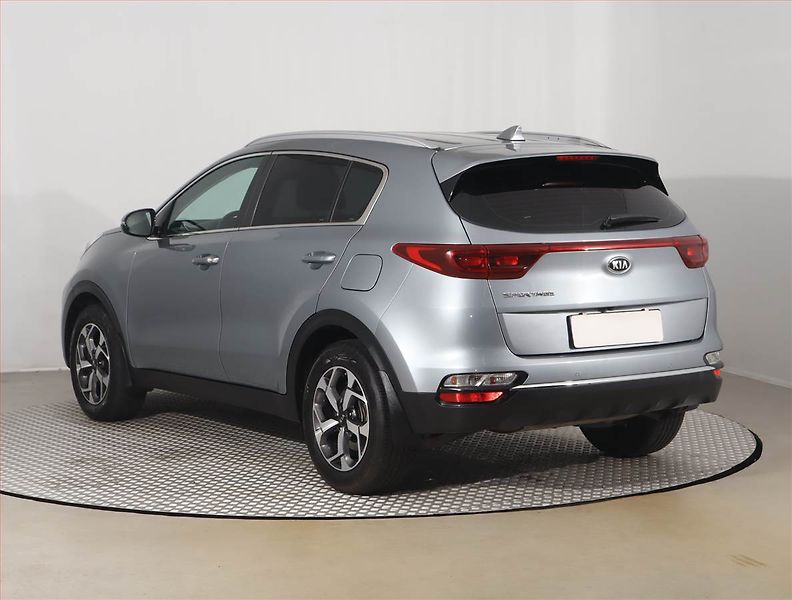 Kia Sportage (2020) 1.6 T-GDI, Automat, Serv.kniha - fotka 4 z 24