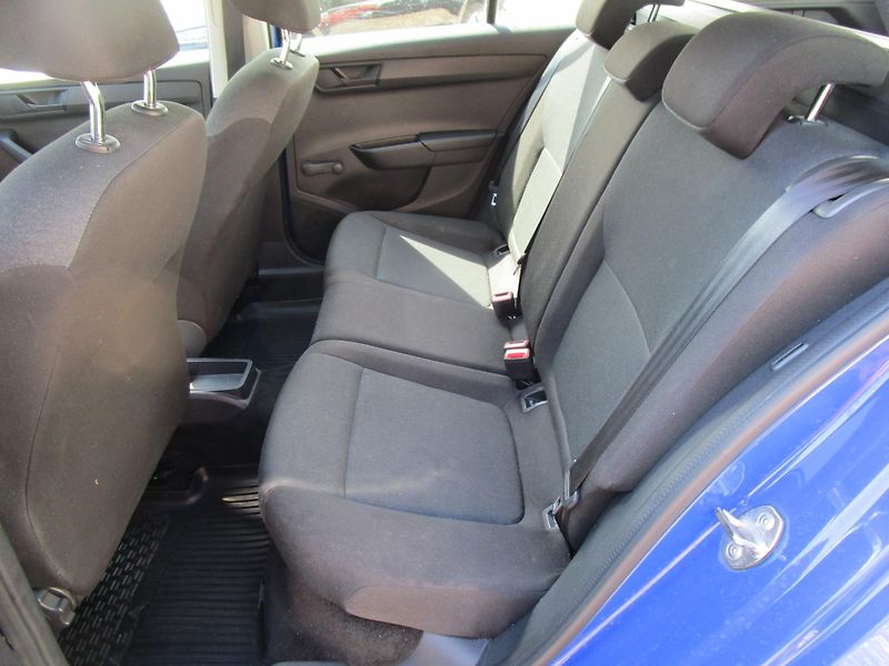 Škoda Fabia 1,0 TSI-70KW-ZÁNOVNÍ STK+OLEJ - fotka 8 z 12