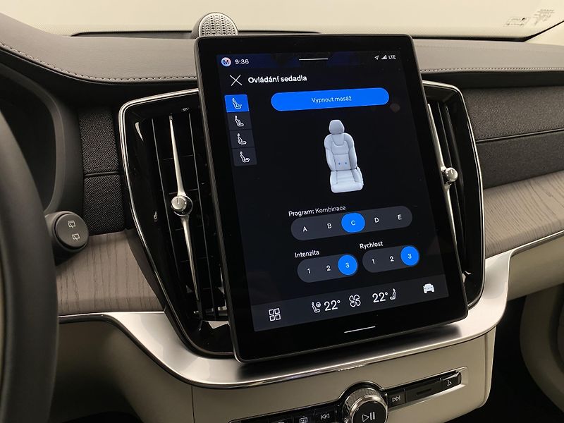 Volvo XC90 (2026) B5 AWD AUT BRIGHT PLUS 7míst - fotka 67 z 72
