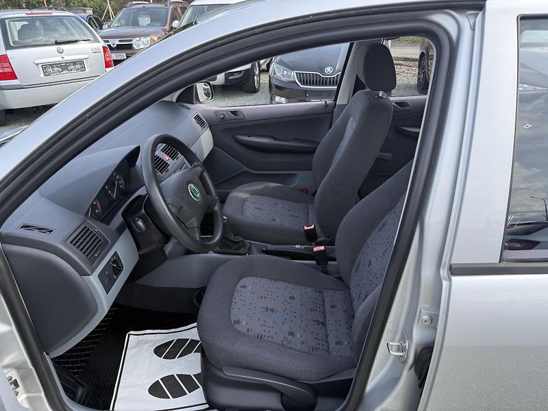 Škoda Fabia 1.4 MPI KLIMA - fotka 8 z 13