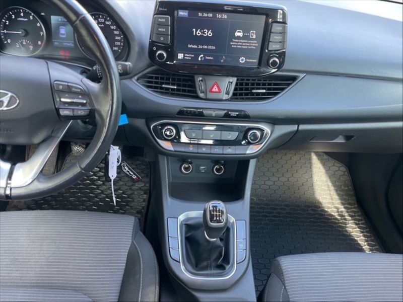 Hyundai i30 1,0 TGDI Family Comfort - fotka 10 z 11
