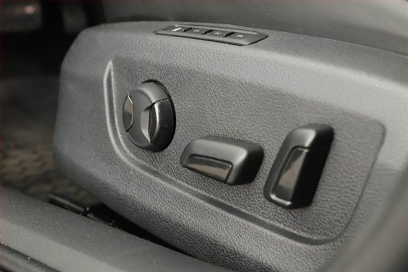 Škoda Superb (2023) Laurin&Klement 2.0 TDI - fotka 11 z 20