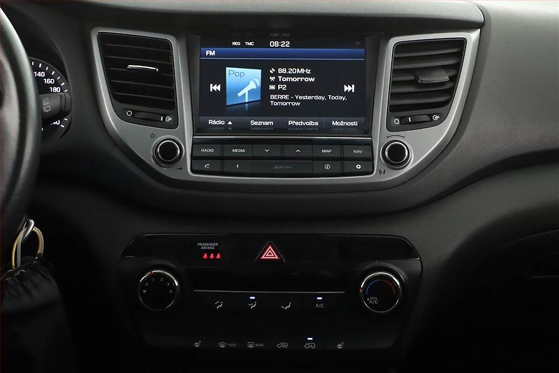 Hyundai Tucson (2017) 1.6 GDI, Serv.kniha, Navi - fotka 10 z 14