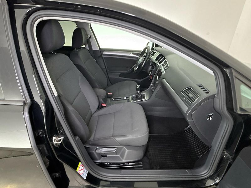 Volkswagen Golf Comfortline - fotka 9 z 26