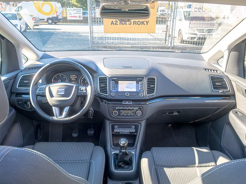 Seat Alhambra (2012) 2.0TDI 103KW 7sed–ROZVODY/PANO - fotka 12 z 59