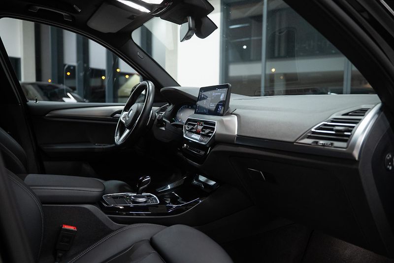 BMW X3 (2023) 20d M-SPORT 140KW 4x4 1CZ TOP! - fotka 40 z 40
