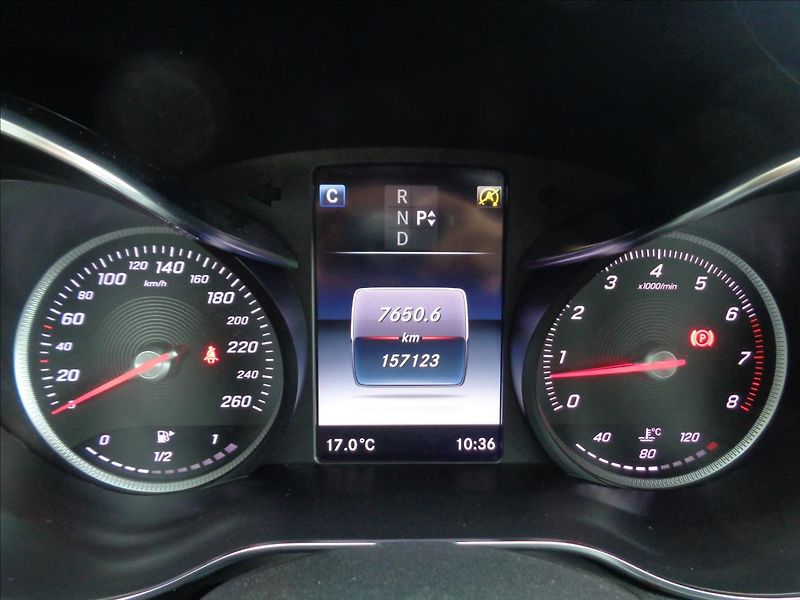 Mercedes-Benz Třídy C 1,6 - fotka 9 z 15