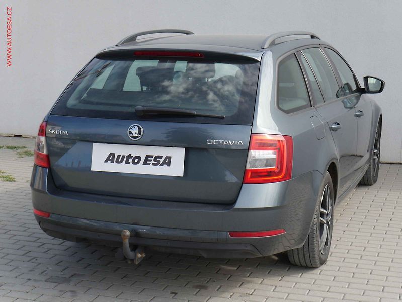 Škoda Octavia (2017) 1.6 TDI, ČR, Ambition, TZ - fotka 4 z 18