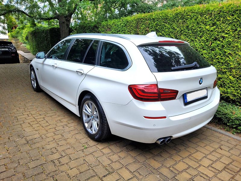 BMW Řada 5 (2016) 520d xDr.  ČR navi nez. topení - fotka 4 z 24