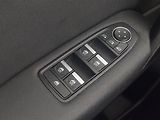 Renault Captur (2023) 1.3 TCe, Automat, ČR,1.maj - náhled 25