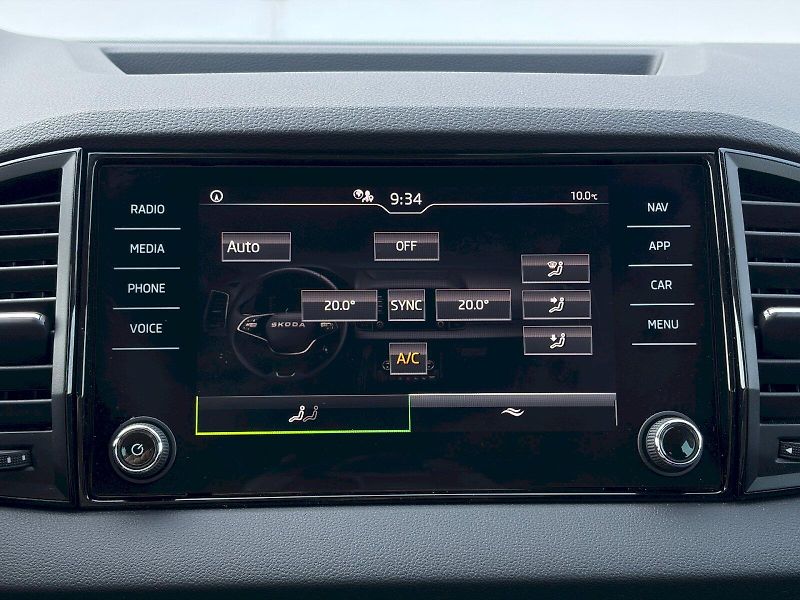 Škoda Karoq (2025) DSG 1.5 TSI / 110kW / SELECTIO - fotka 31 z 32